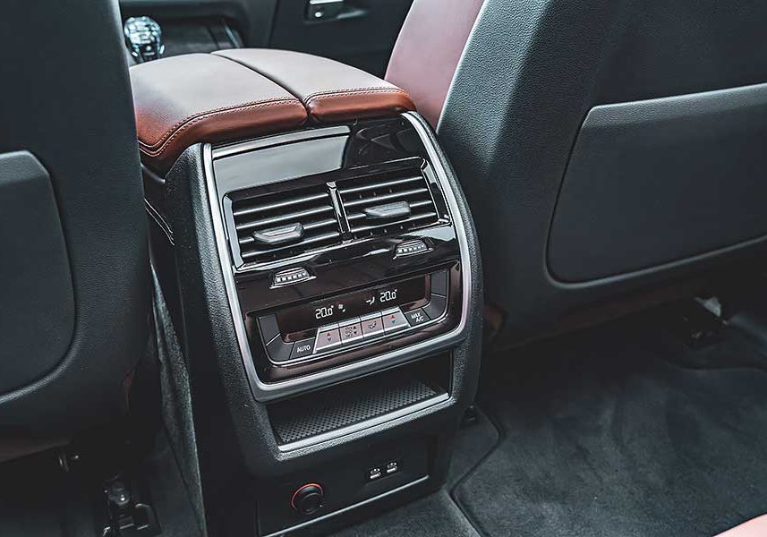 x7xdrive40i-26 它就是你印象中的那位鄰家大哥哥,擁有渾厚的胸膛及溫暖的心窩,還記得你曾許下嫁給它的承諾吧。