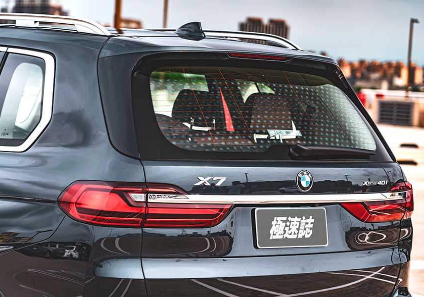 x7xdrive40i-33 它就是你印象中的那位鄰家大哥哥,擁有渾厚的胸膛及溫暖的心窩,還記得你曾許下嫁給它的承諾吧。