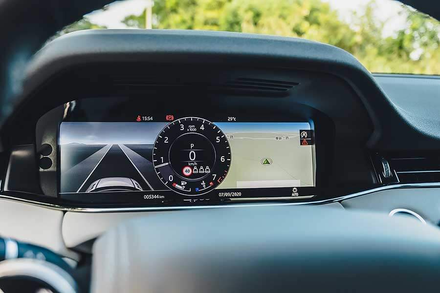 各位先生女士,耀眼奪目的2020金旅獎最佳休旅車即將揭幕,歡迎大家蒞臨極速誌頒獎典禮。