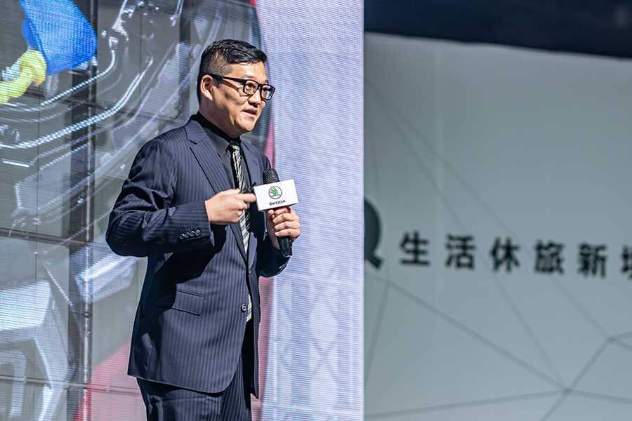 各位先生女士,耀眼奪目的2020金旅獎最佳休旅車即將揭幕,歡迎大家蒞臨極速誌頒獎典禮。