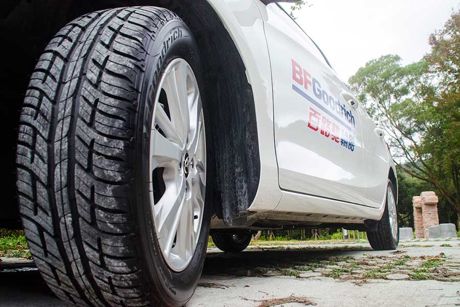 日系車與美國胎的組合,著實又是一次出乎意料的全新體驗。