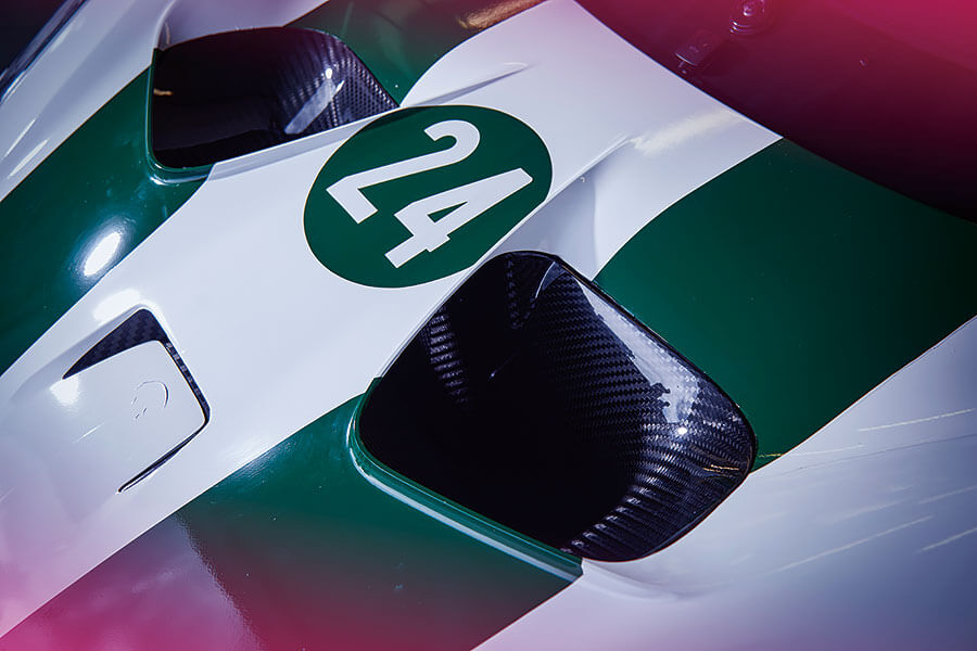 裝有翻滾保護架的掀背跑車?呸!麥拉倫Senna GTR對伯拉漢BT62才配稱至高無上的賽道玩意!