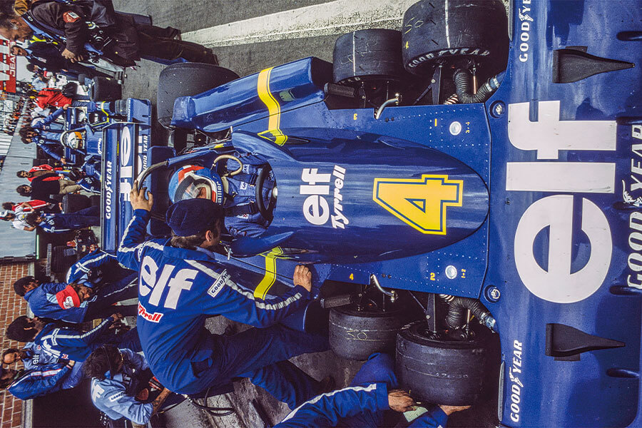 規矩是要來打破的,所以F1縱有嚴格賽例規管,仍然無阻車隊搜索枯腸發掘賽例漏洞……