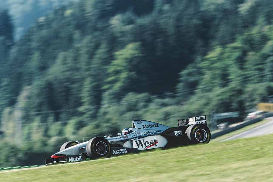 規矩是要來打破的,所以F1縱有嚴格賽例規管,仍然無阻車隊搜索枯腸發掘賽例漏洞……