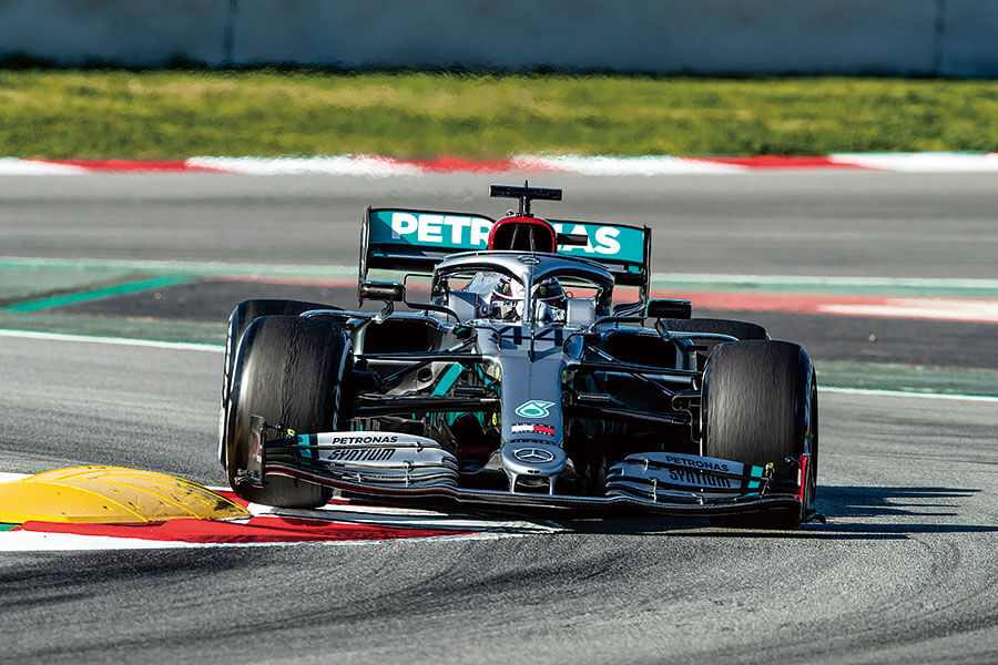 規矩是要來打破的,所以F1縱有嚴格賽例規管,仍然無阻車隊搜索枯腸發掘賽例漏洞……