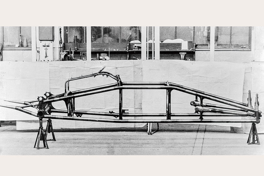 規矩是要來打破的,所以F1縱有嚴格賽例規管,仍然無阻車隊搜索枯腸發掘賽例漏洞……