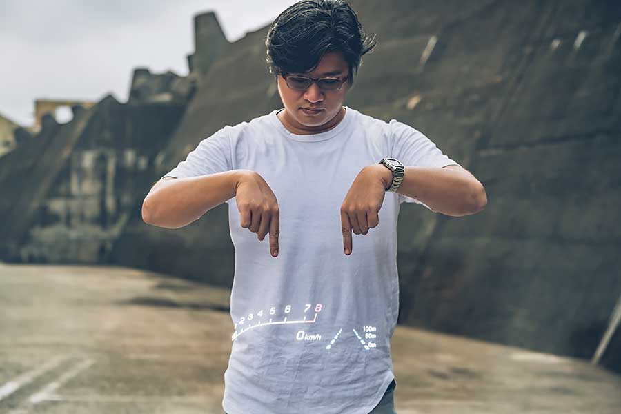 gla45s-10 在生物學的角度來說,變態指的是成長過程中一種巨大並導致結果完全不同的變化。