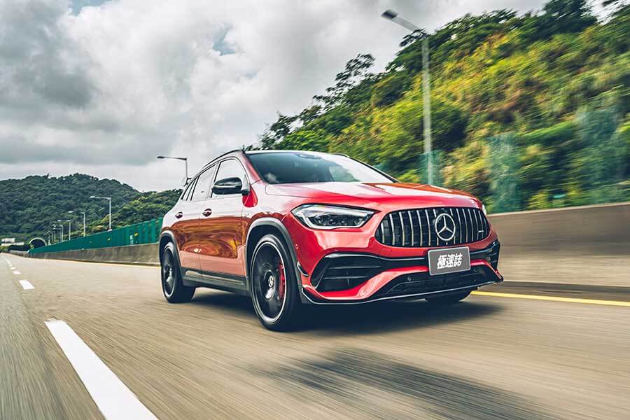 gla45s-17 在生物學的角度來說,變態指的是成長過程中一種巨大並導致結果完全不同的變化。