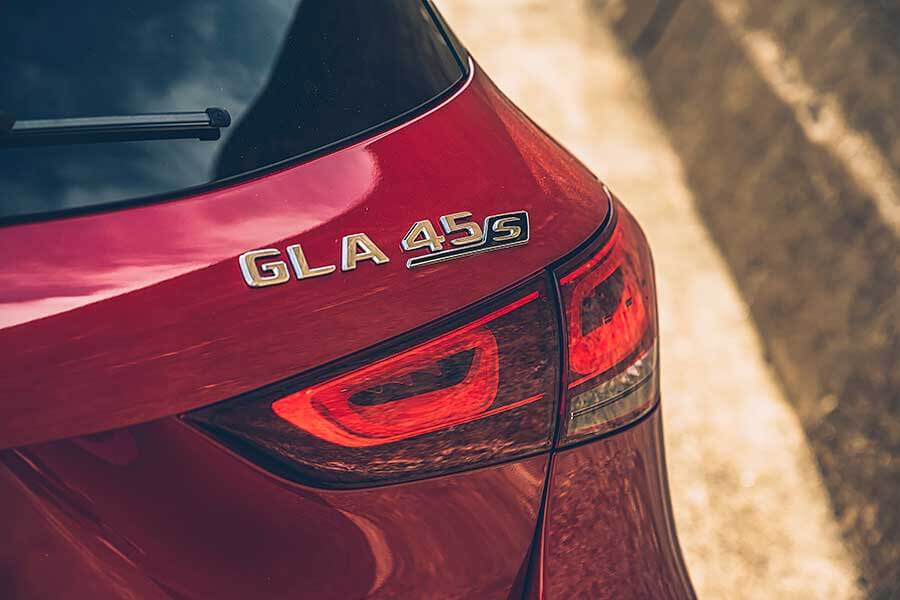 gla45s-22 在生物學的角度來說,變態指的是成長過程中一種巨大並導致結果完全不同的變化。