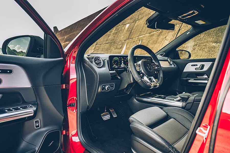 gla45s-3 在生物學的角度來說,變態指的是成長過程中一種巨大並導致結果完全不同的變化。