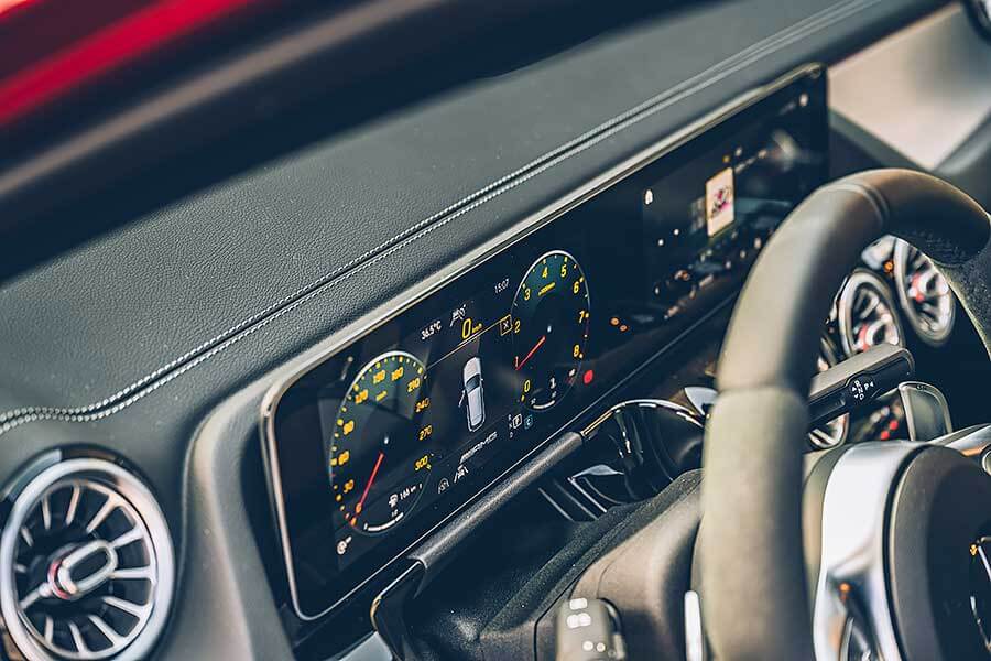 gla45s-4 在生物學的角度來說,變態指的是成長過程中一種巨大並導致結果完全不同的變化。