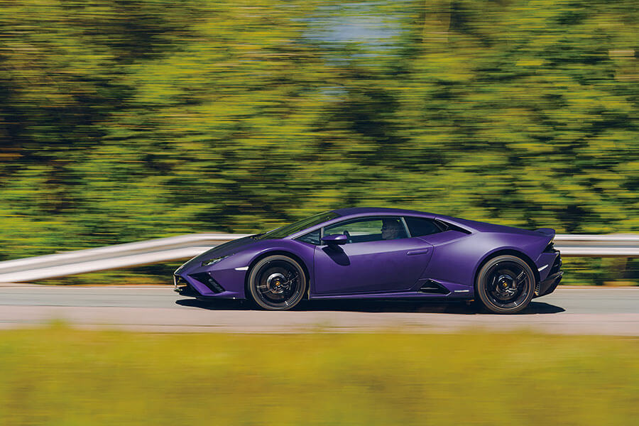 我輩已經確定這是十分認真的升級套裝,但一本正經的新型Mini GP能夠痛宰一部紫色藍寶嗎?