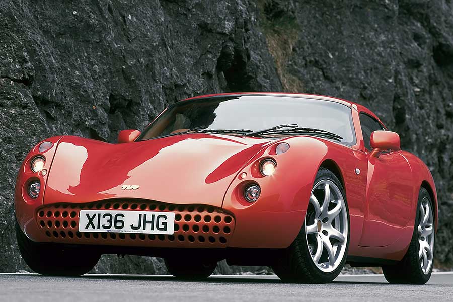 全球武漢肺炎疫情一波未平一波又起,想要和其他人保持安全社交距離,最好的方法就是……