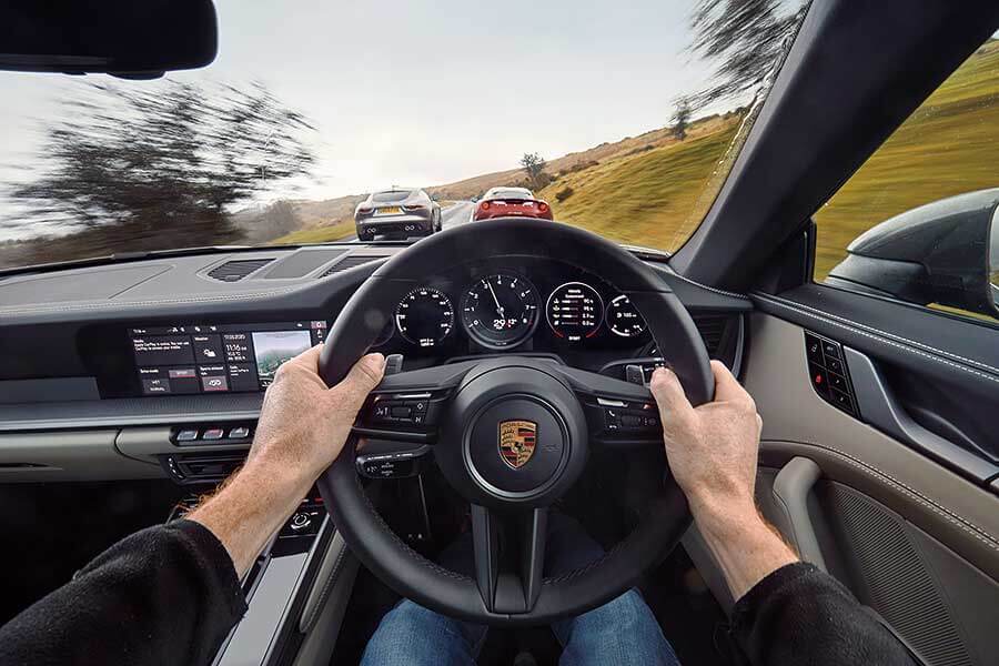 新版捷豹F-Type和蓮花Evora下山挑戰保時捷入門911,英國陣營力能勝任乎?