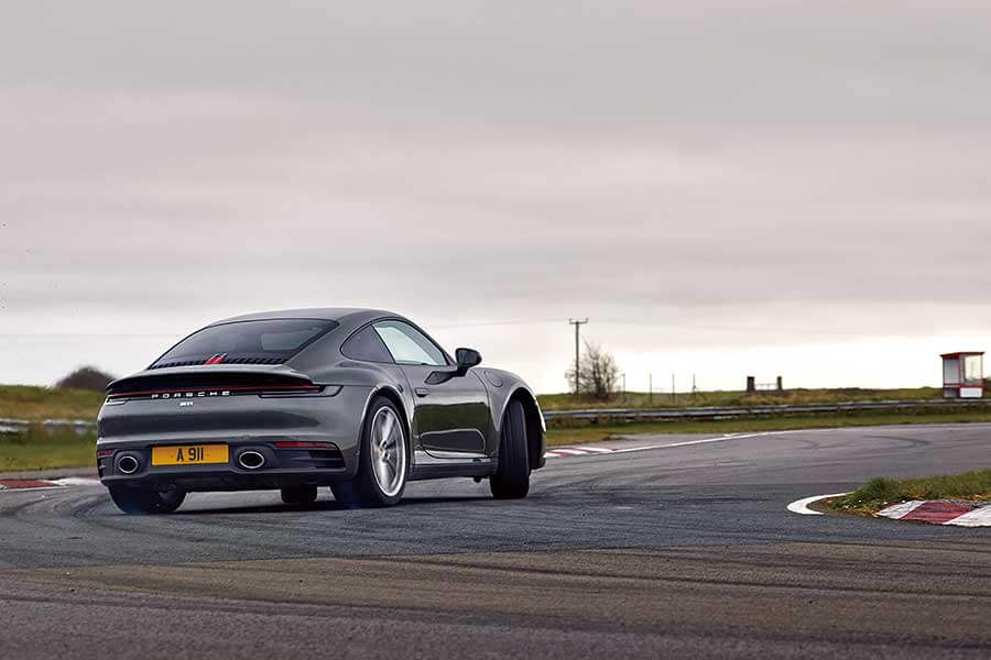 新版捷豹F-Type和蓮花Evora下山挑戰保時捷入門911,英國陣營力能勝任乎?