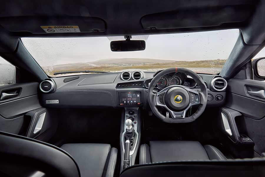 新版捷豹F-Type和蓮花Evora下山挑戰保時捷入門911,英國陣營力能勝任乎?