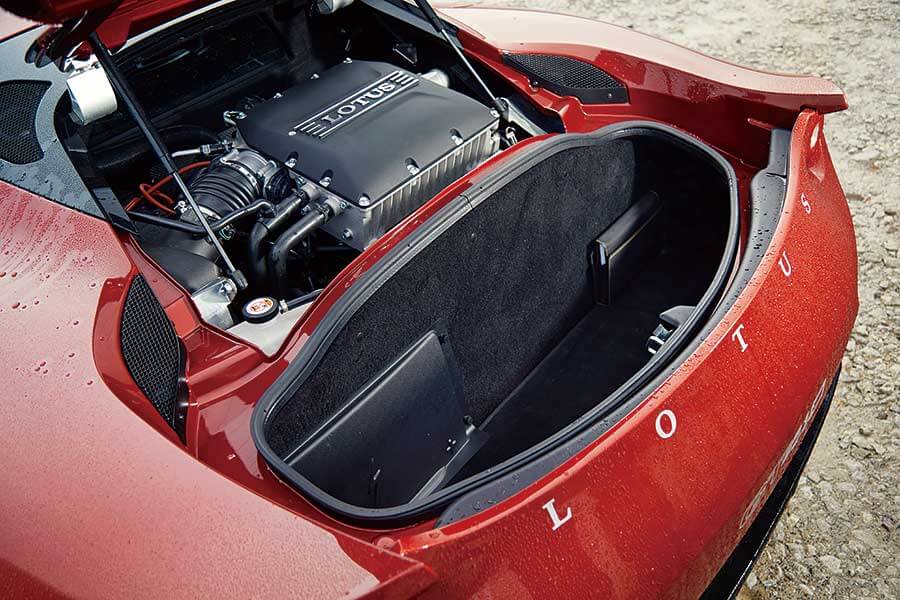 新版捷豹F-Type和蓮花Evora下山挑戰保時捷入門911,英國陣營力能勝任乎?