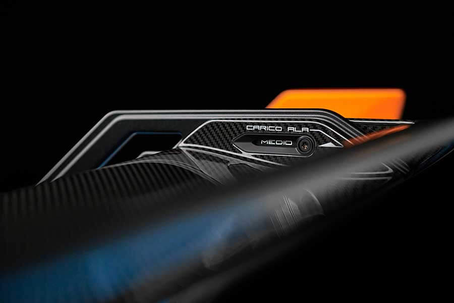 既然都已經用大牛出了終極賽道兵器,那麼小牛又有什麼理由何樂而不為呢?