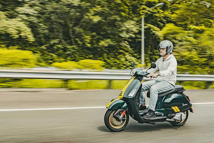 過去的屁孩,現在進行式的大叔,生長在7.80年代的我們很幸運,除了能體會時代的轉變,更經歷過所謂二輪工業時代的蛻變期;今天就請來貳位年近四十的大叔來天橋底下說書,說的並非是人生常態大道理,而是從小到大對於兩顆輪子跑的國民機動車回憶與迷戀