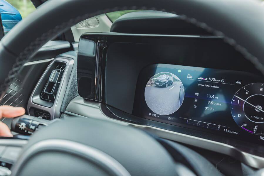 正打算消滅銀行存摺裡的160萬來買一款新SUV迎接新年的話,不妨到各大起亞展間走走看看。