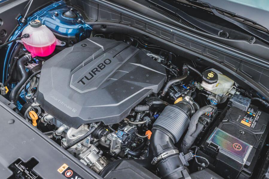 正打算消滅銀行存摺裡的160萬來買一款新SUV迎接新年的話,不妨到各大起亞展間走走看看。