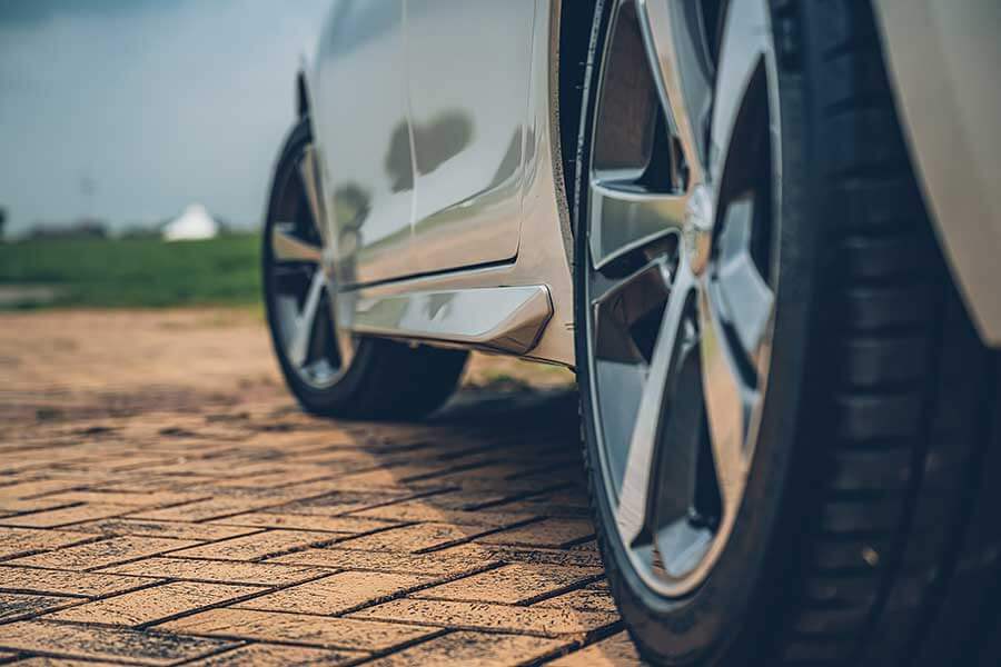 一身征服各大山區的好武藝,配上滿滿的誠意配備加上相當靓眼的顏值,稀有度及獨特性都達到滿點,讓人直覺貴一些又何妨?