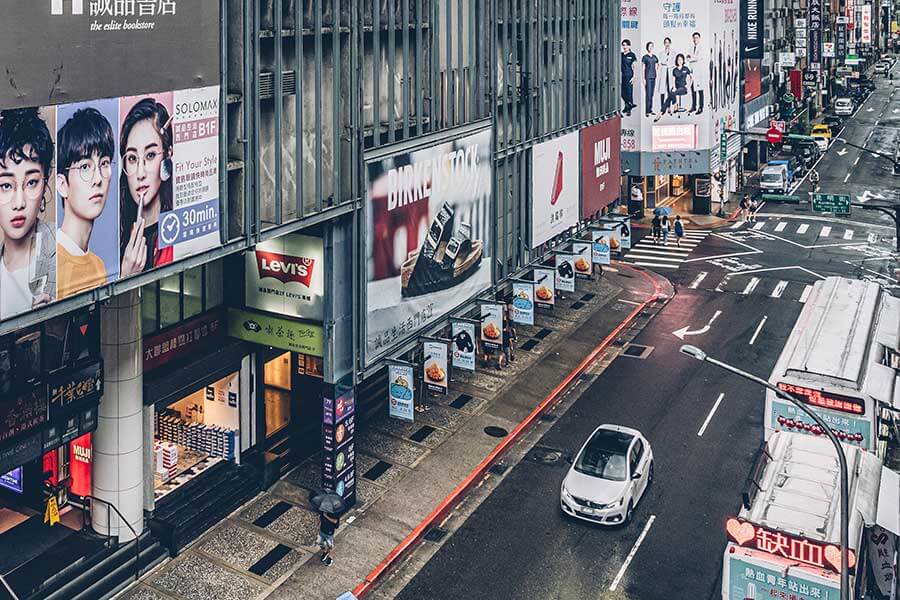 一身征服各大山區的好武藝,配上滿滿的誠意配備加上相當靓眼的顏值,稀有度及獨特性都達到滿點,讓人直覺貴一些又何妨?