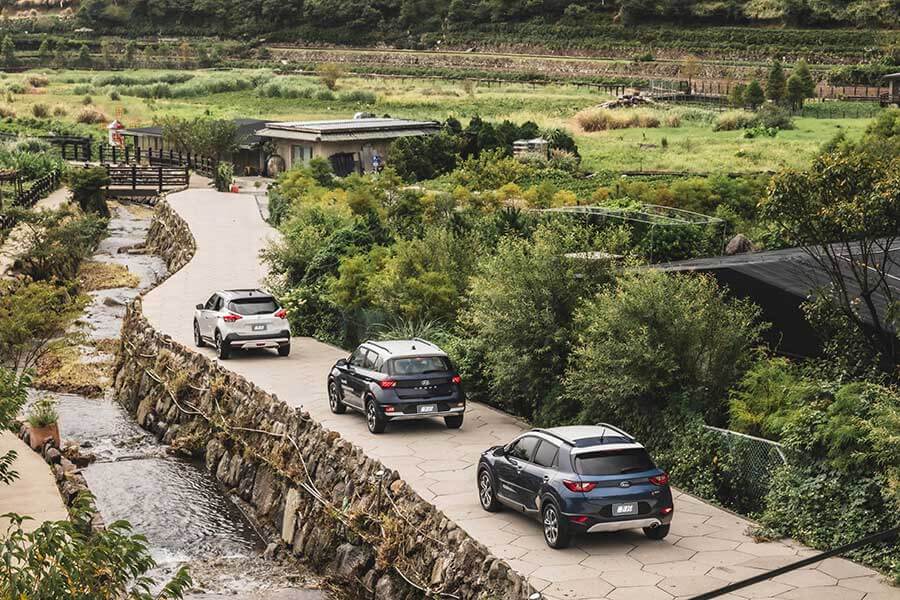 都會小休旅開闢新戰場,Venue以滿腹配備及高機能見長,而日產與起也是否經得起這現代強浪的來襲,讓我們拭目以待。