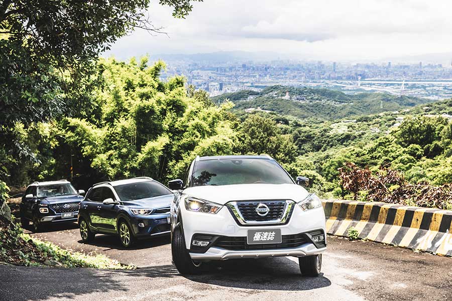 都會小休旅開闢新戰場,Venue以滿腹配備及高機能見長,而日產與起也是否經得起這現代強浪的來襲,讓我們拭目以待。