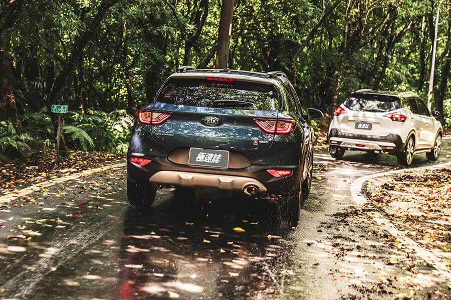 都會小休旅開闢新戰場,Venue以滿腹配備及高機能見長,而日產與起也是否經得起這現代強浪的來襲,讓我們拭目以待。