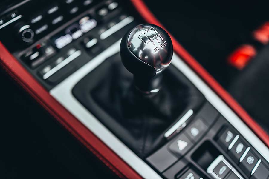 不論六速手排還是七速PDK,這都是一輛非常扣人心弦的敞篷跑車。