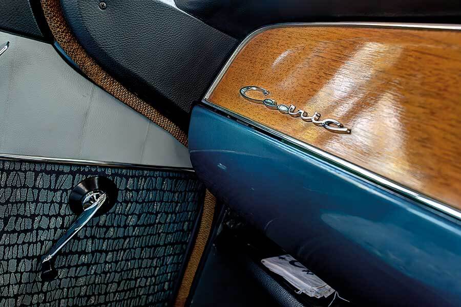 開古董車有喜亦有悲,但從中領略樂趣,也是修行的一種。