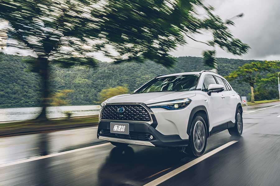 年銷四萬的目標,是冀望再度統一江湖的理想。