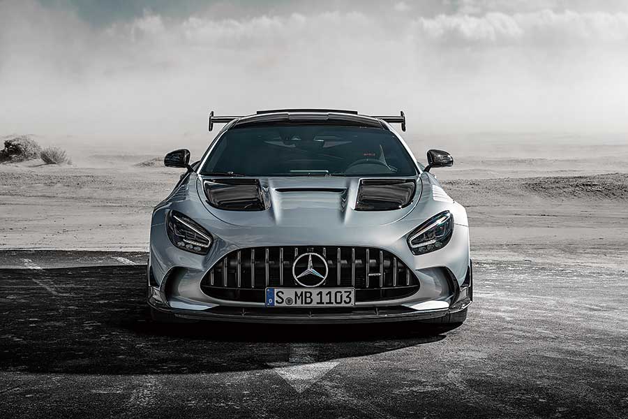 自SLS Black Series七年前問世以來,AMG最近終於再為旗下最稀罕的系列注入新血,推出毫無保留的AMG GT版本,心血少的朋友最好敬而遠之。