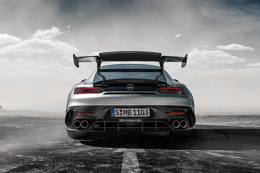 自SLS Black Series七年前問世以來,AMG最近終於再為旗下最稀罕的系列注入新血,推出毫無保留的AMG GT版本,心血少的朋友最好敬而遠之。