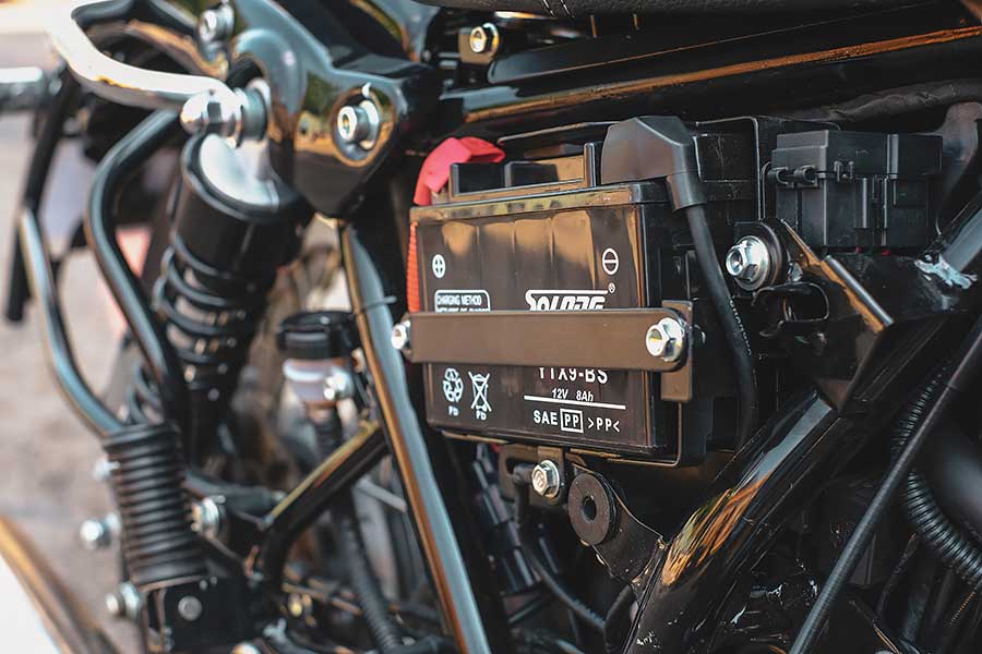 Imperiale 400猶如Benelli為復古市場投入的偵察兵,除了試試水溫外,更想證明自己的能耐到哪裡,而這場仗的勝利關鍵其實只在於…,不好說~