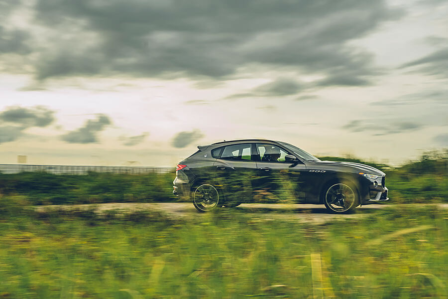 雖來自名媛望族卻從未要踏上貴族之路,有著帥氣臉龐及宜居宜室的全能表現才是它本質。