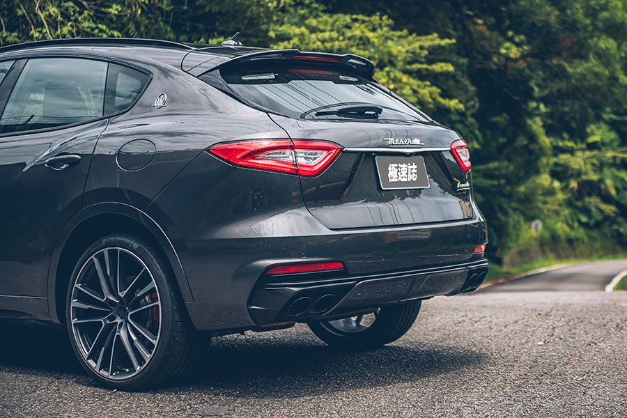 雖來自名媛望族卻從未要踏上貴族之路,有著帥氣臉龐及宜居宜室的全能表現才是它本質。