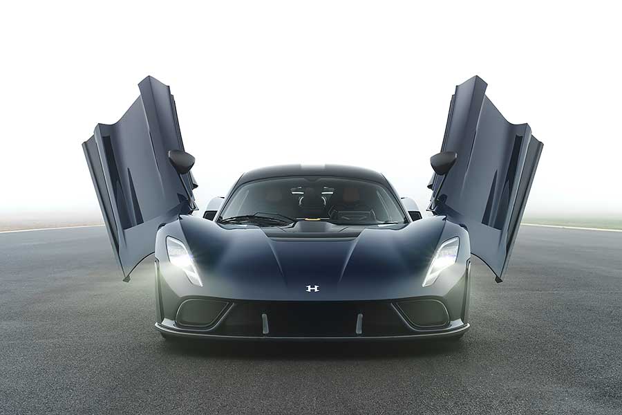 超級龍捲風Venom F5已生成,請圍觀民眾趕緊進行躲避,以免造成不必要人身財物損失!