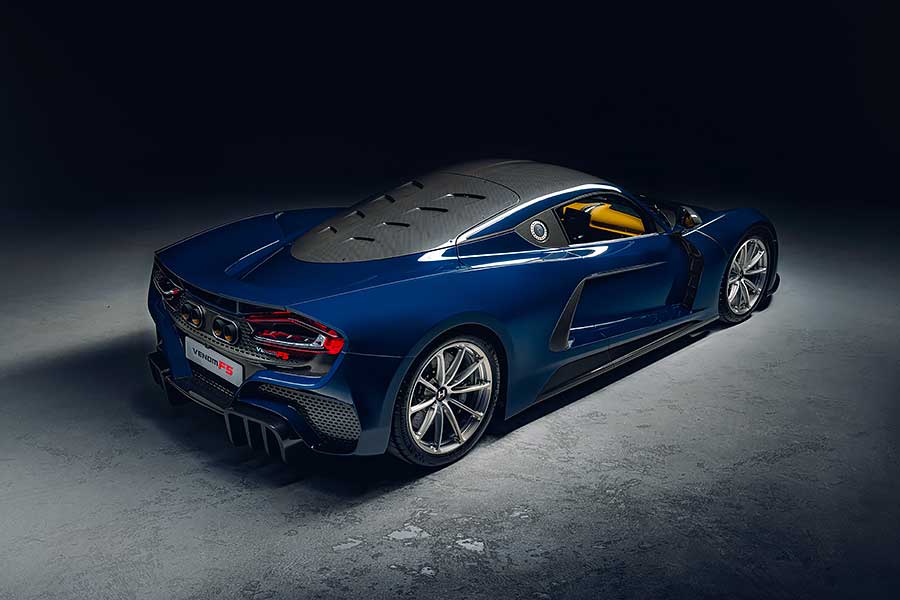 超級龍捲風Venom F5已生成,請圍觀民眾趕緊進行躲避,以免造成不必要人身財物損失!