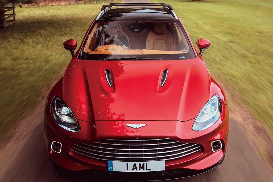 在馬丁家族新成員，全新DBX上度過非凡一天。