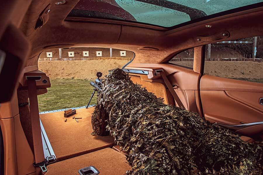 在馬丁家族新成員，全新DBX上度過非凡一天。