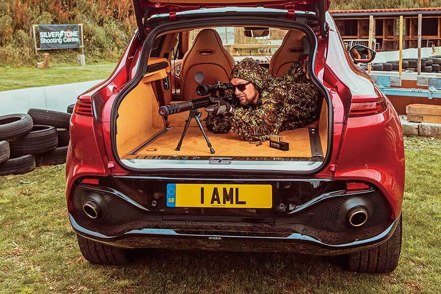 在馬丁家族新成員，全新DBX上度過非凡一天。