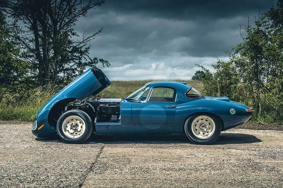 拜會一幫把翻新工程推向新境界的E-type專家,見識他們精心打造的新型Leightweight GT。