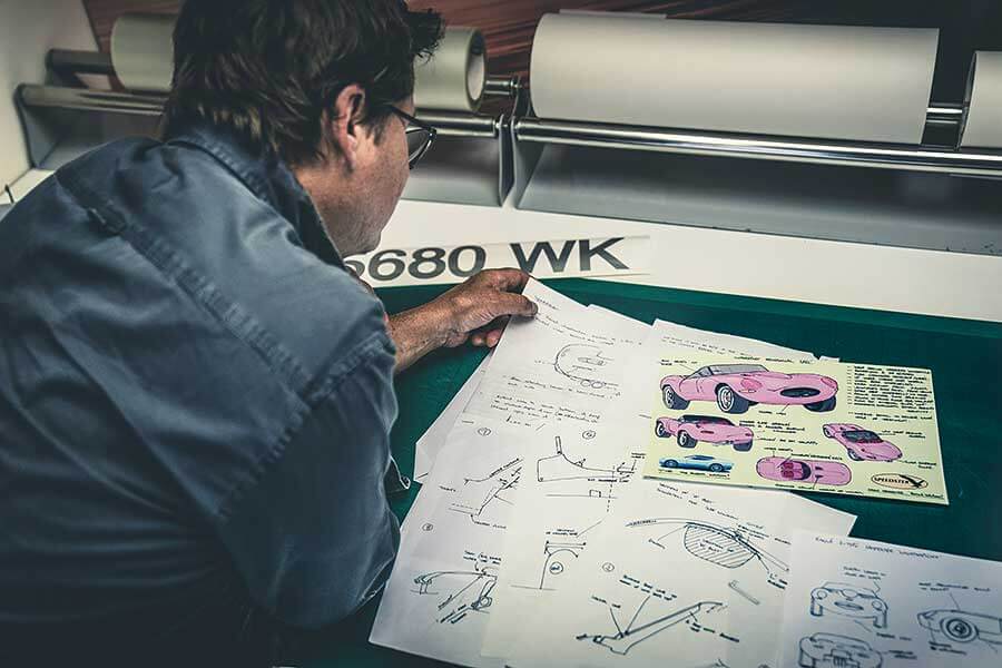 拜會一幫把翻新工程推向新境界的E-type專家,見識他們精心打造的新型Leightweight GT。