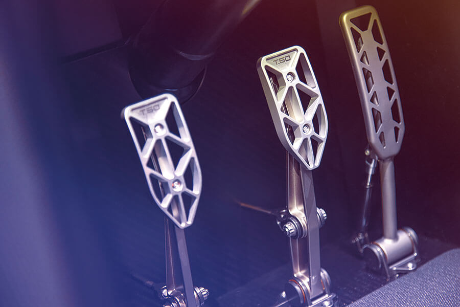 到底怎樣才能繼承麥拉倫F1這麼了不起的衣缽呢?相隔差不多三十年後,Gordon Murray有此答案……