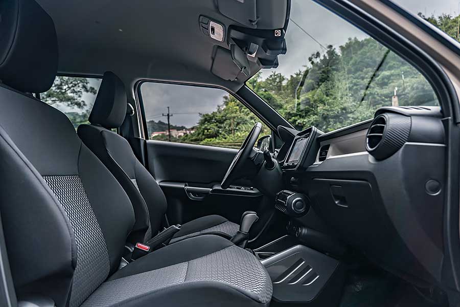 時過三年,它依舊麻雀雖小卻五臟俱全,不同的是本質上的差異性,此次耍起來特別令人喜出望外。