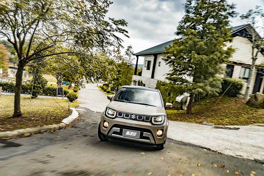 時過三年,它依舊麻雀雖小卻五臟俱全,不同的是本質上的差異性,此次耍起來特別令人喜出望外。