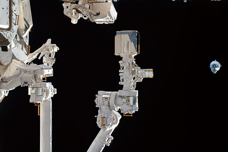 自阿姆斯壯六十年前踏出一小步以來,我們終於見到一股矢志讓人類重返月球深入太空的征空新浪潮席捲天下。