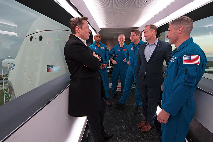 自阿姆斯壯六十年前踏出一小步以來,我們終於見到一股矢志讓人類重返月球深入太空的征空新浪潮席捲天下。